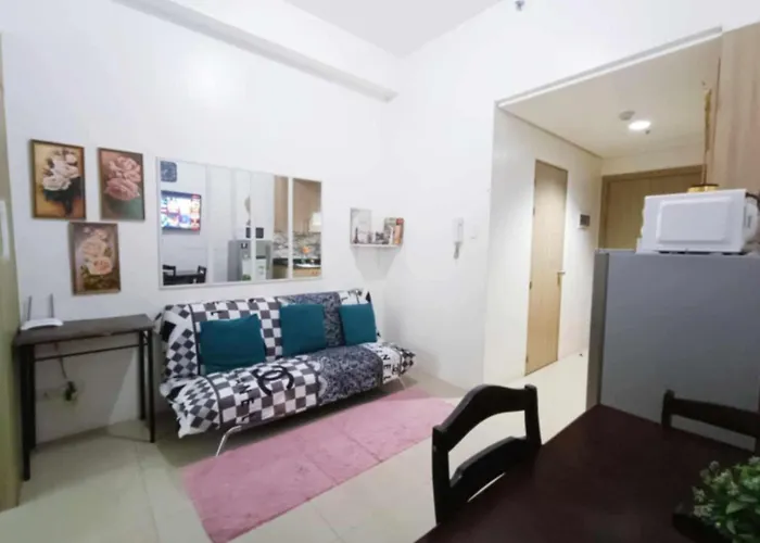 Easy Access To Pool * Manila